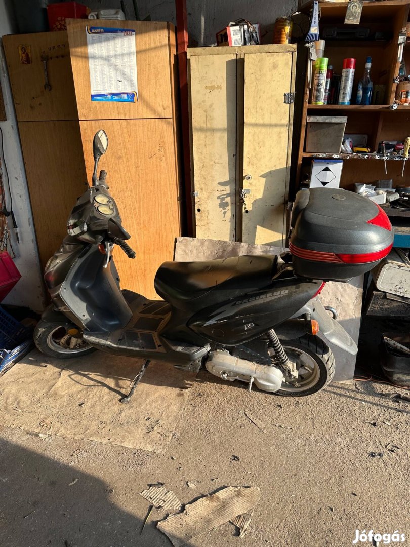 Eladó robogó 50ccm