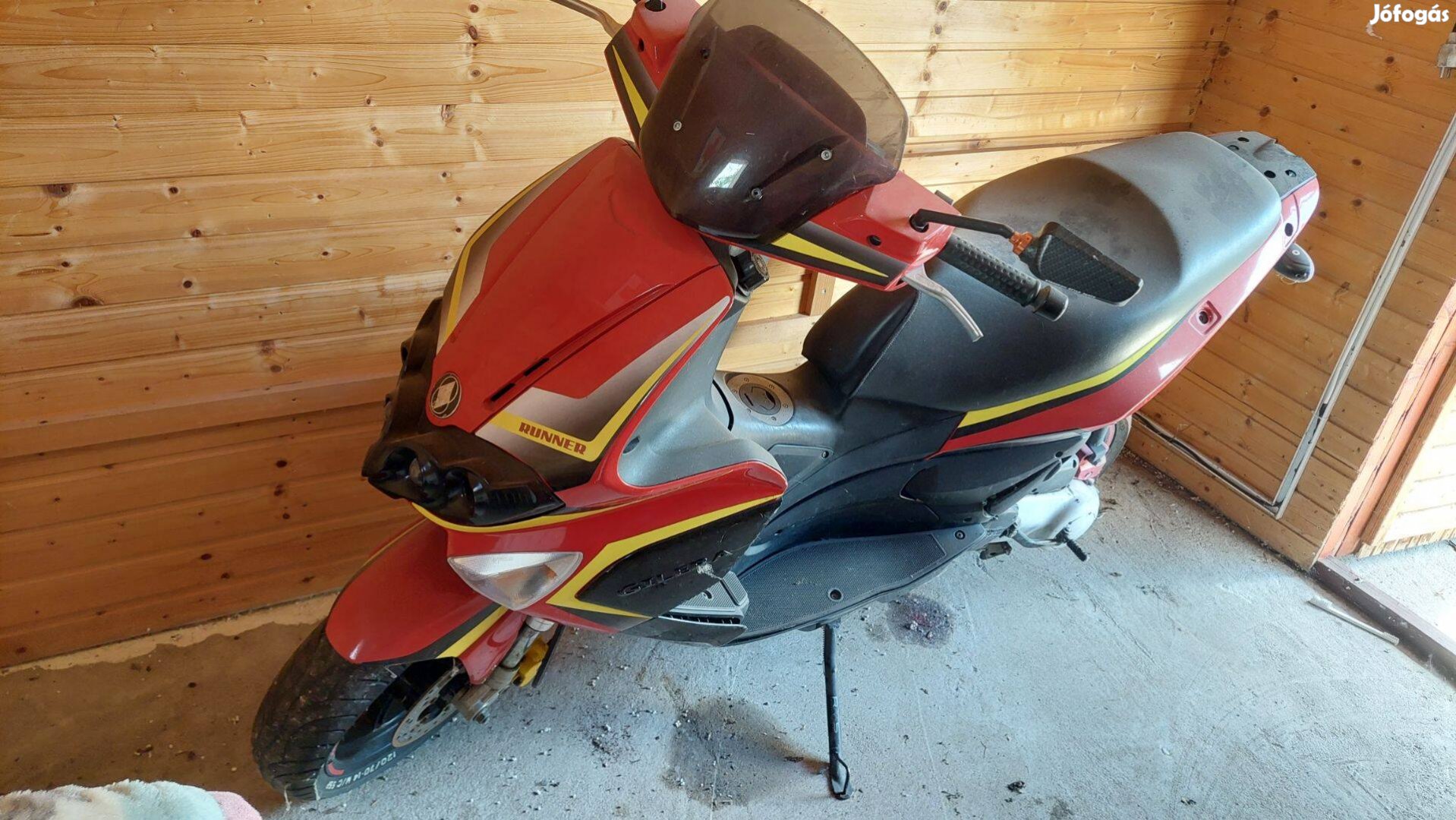 Eladó robogó Gilera Runner 50