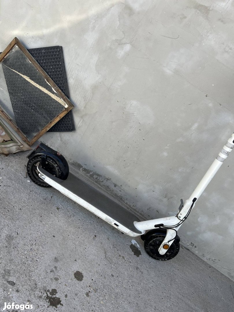Eladó roller