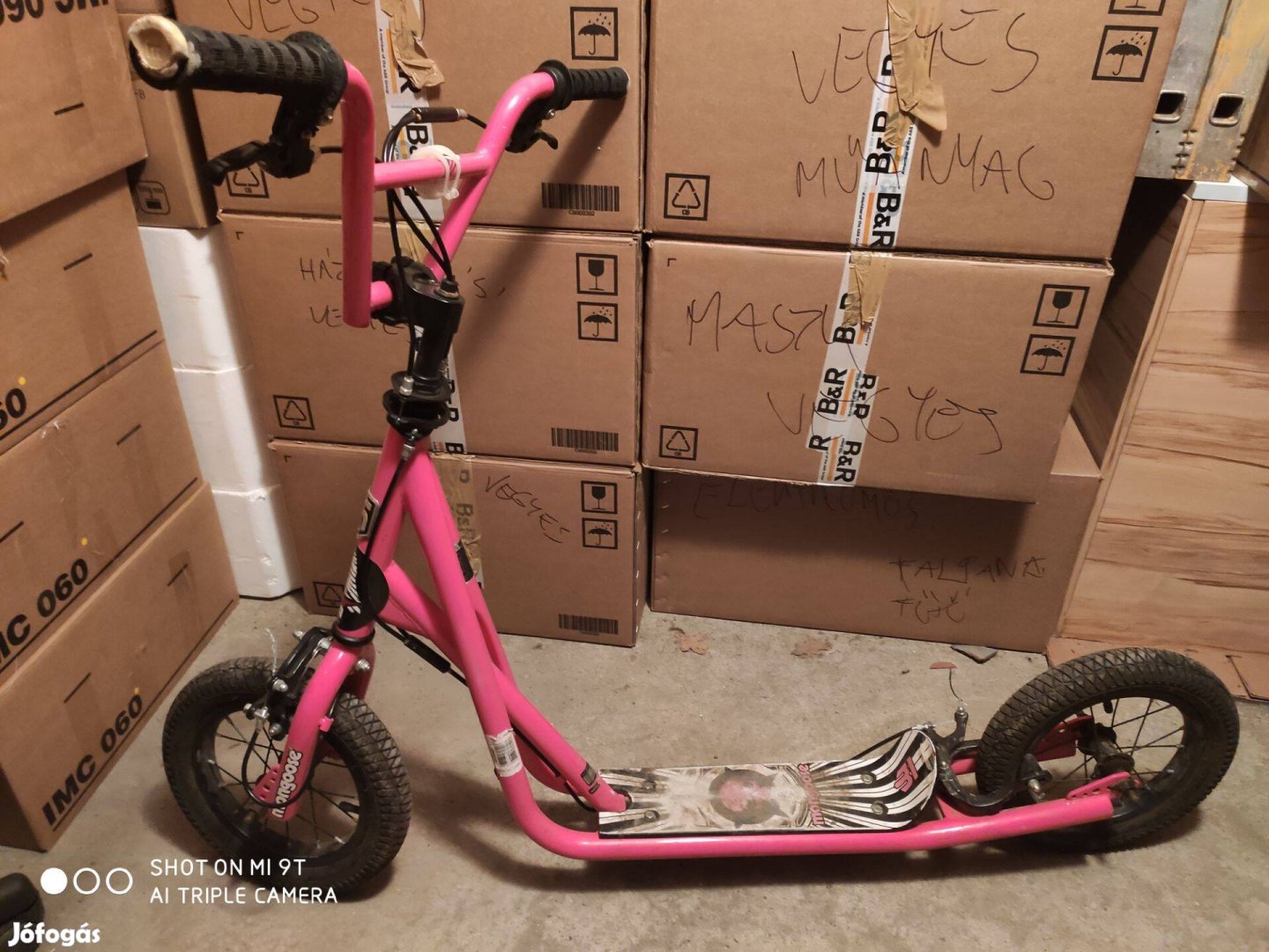 Eladó roller Debrecen 10 000 Ft