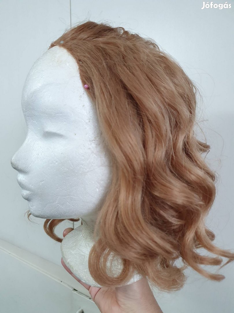 Eladó rövid mézszőke lace front paróka
