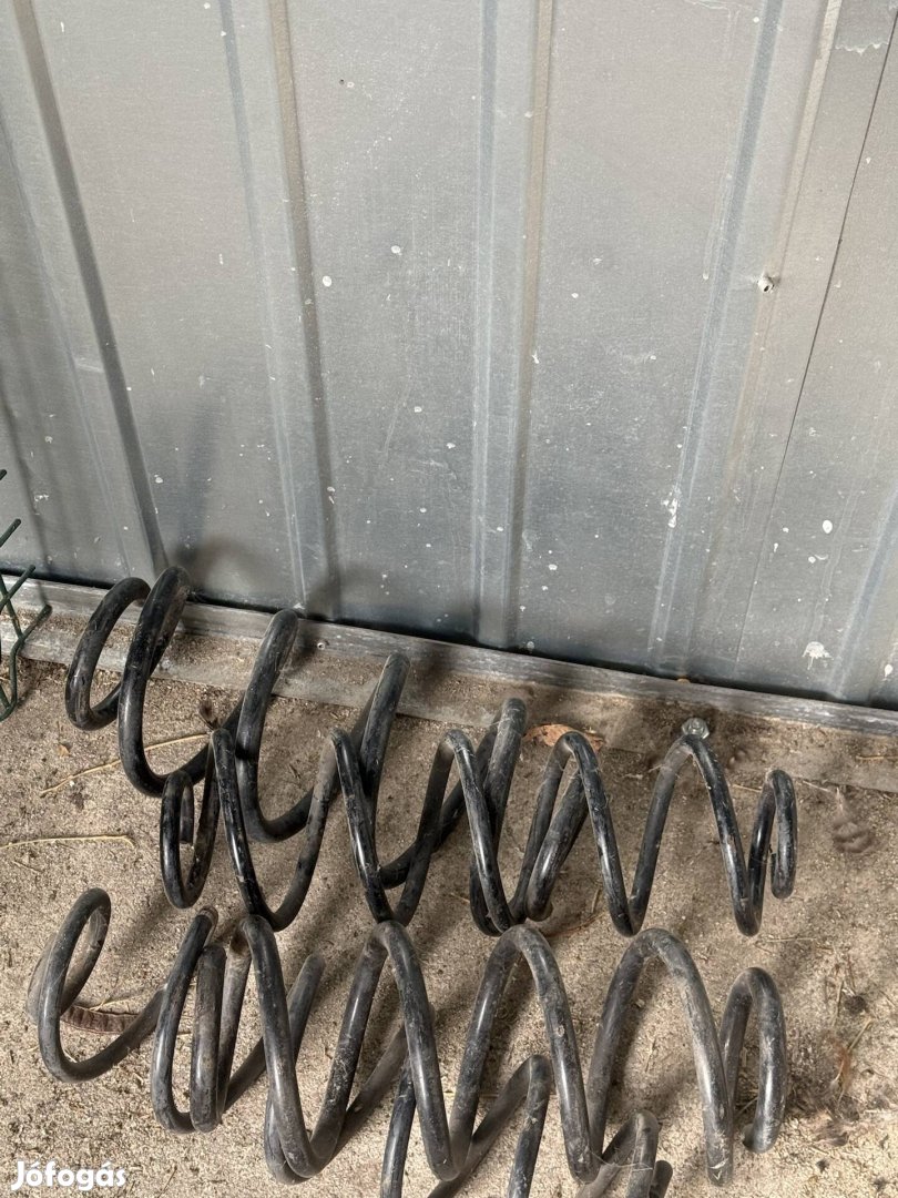 Eladó rugók Audi A4B8 avant