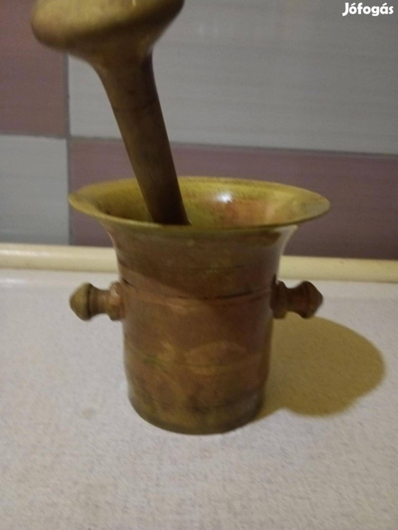 Eladó sárgaréz mozsár