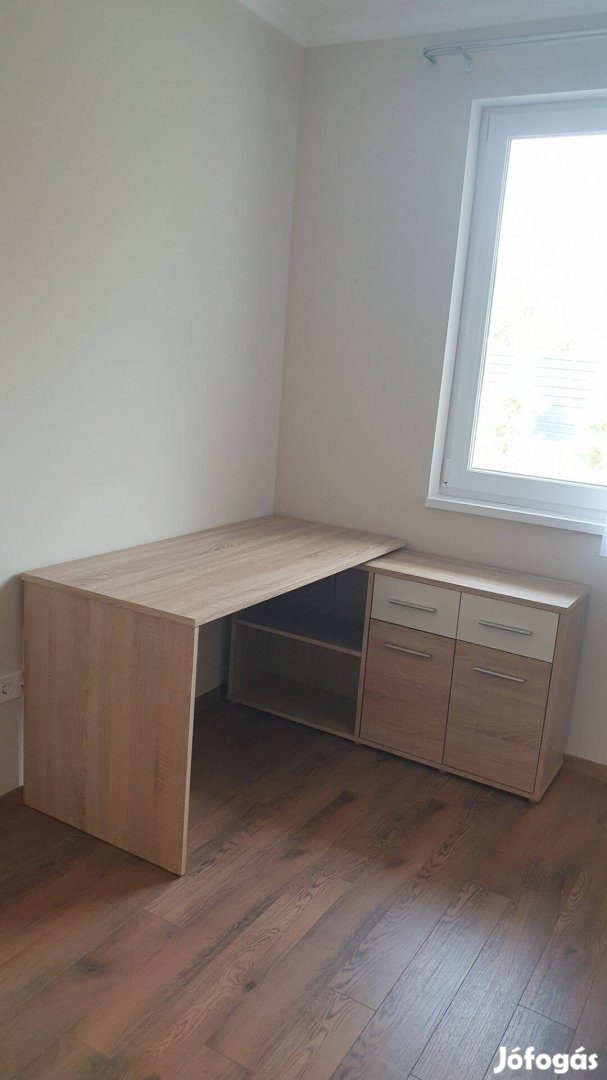 Eladó sarok íróasztal