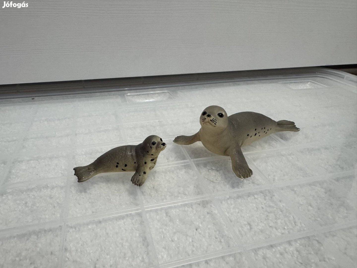 Eladó schleich fóka család!