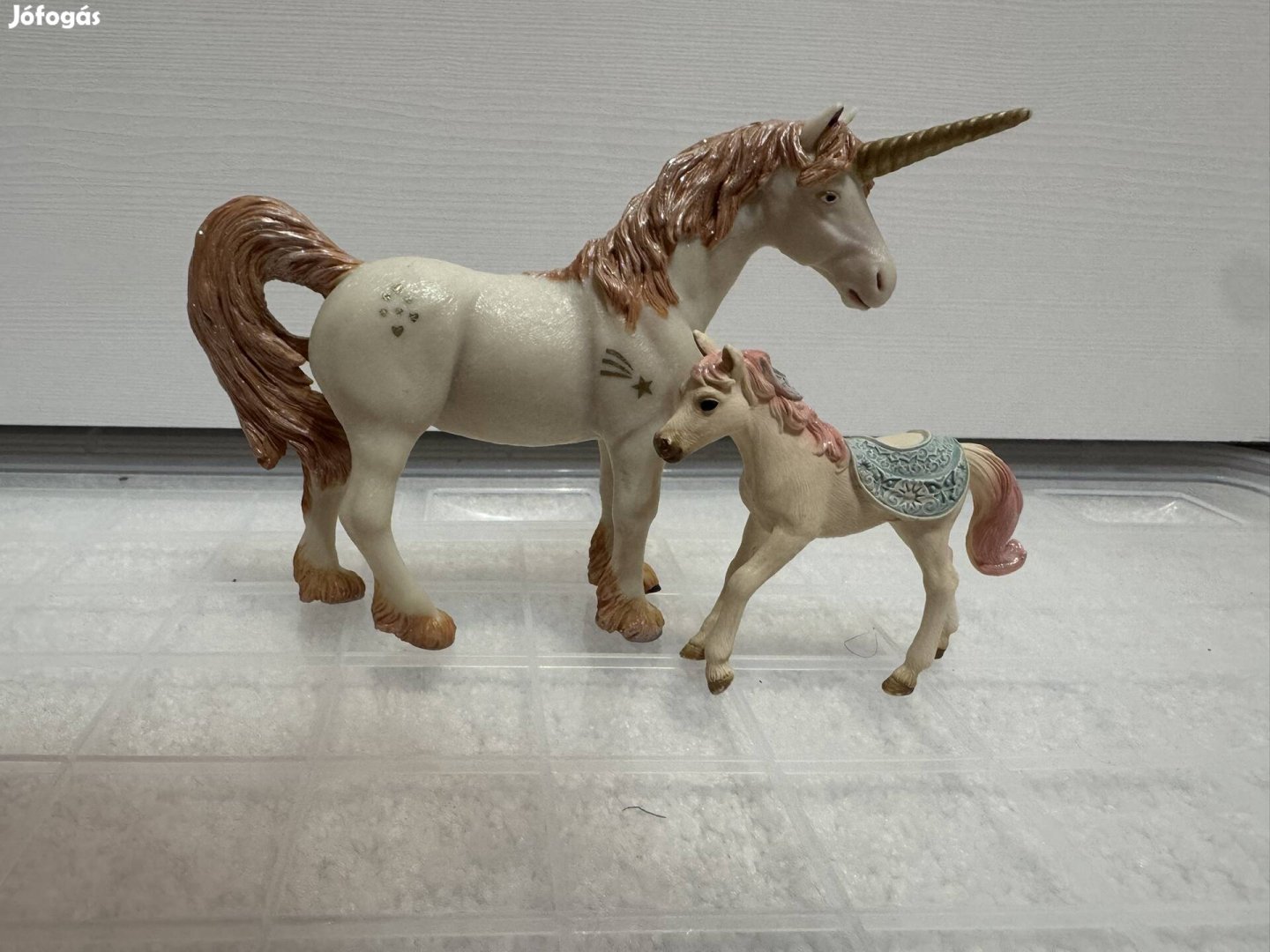 Eladó schleich unikornis család!