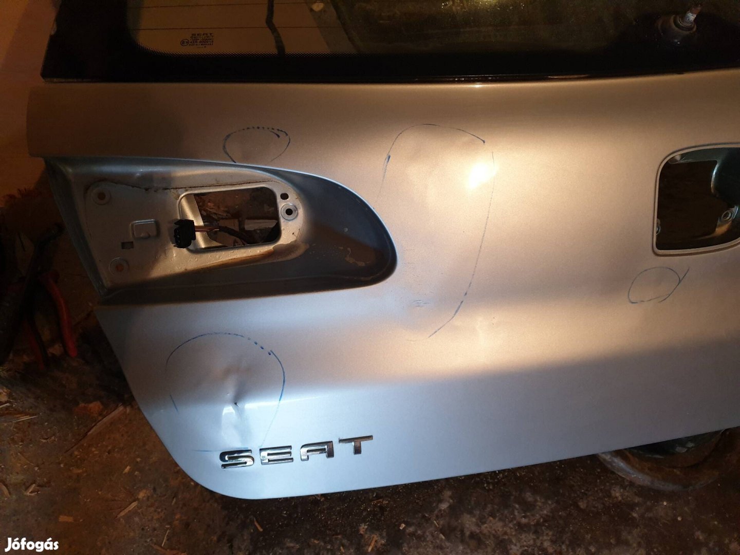 Eladó seat ibiza csomagtérajtó