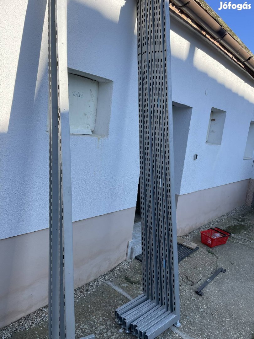Eladó sorolható polcrendszer üzletbe