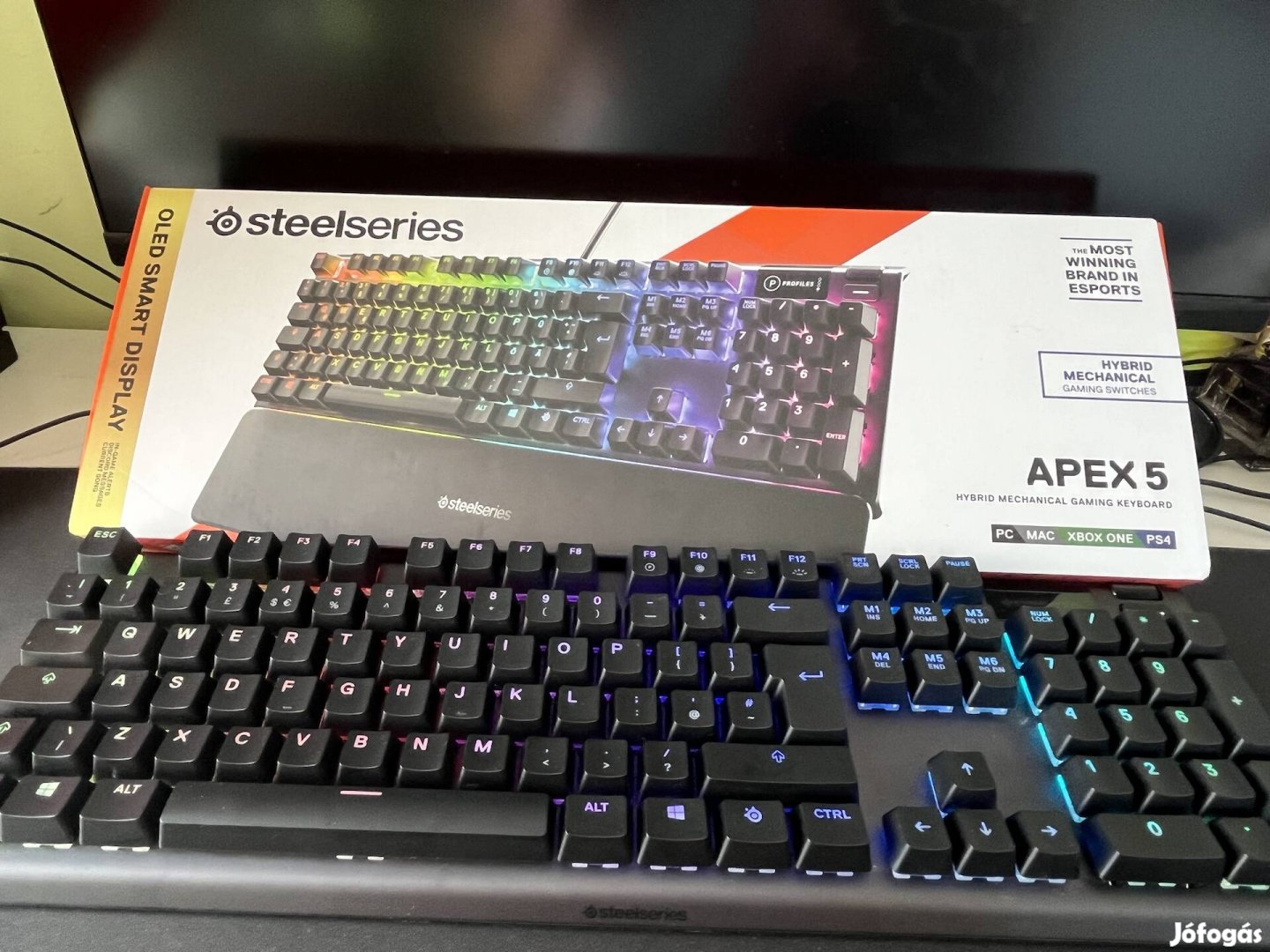 Eladó steelseries apex 5 billentyűzet!