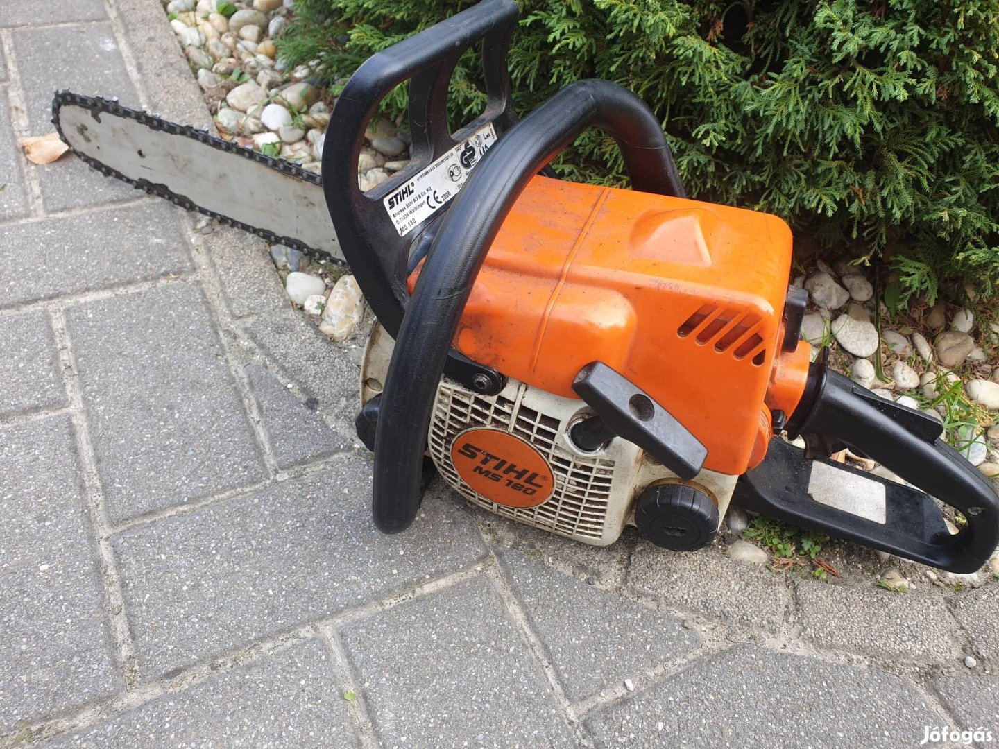 Eladó stihl ms 180 tipusú motorfűrész!