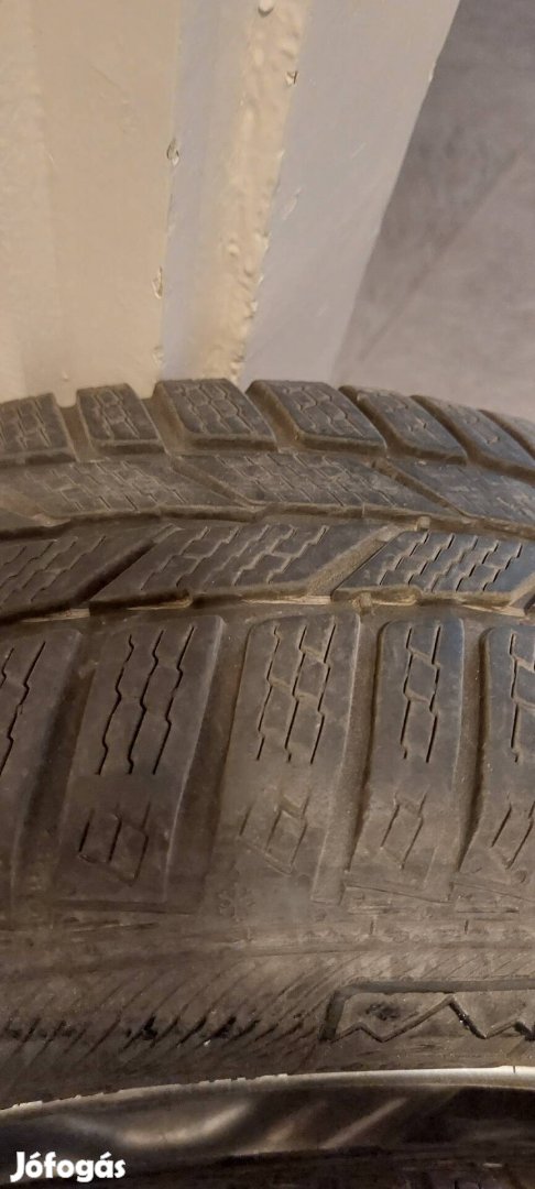 Eladó stilautó alufelni téligumival.