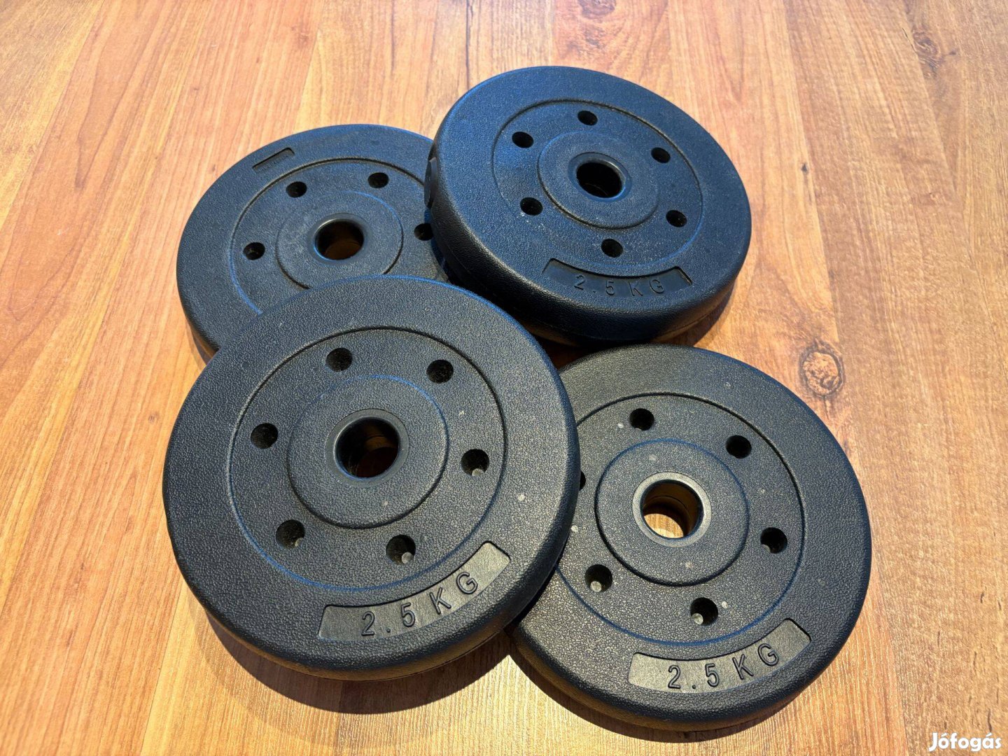 Eladó súlytárcsák 8 db, összesen 14 kg