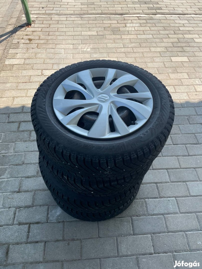 Eladó suzuki swift 4x100 r15 felni garnitúra