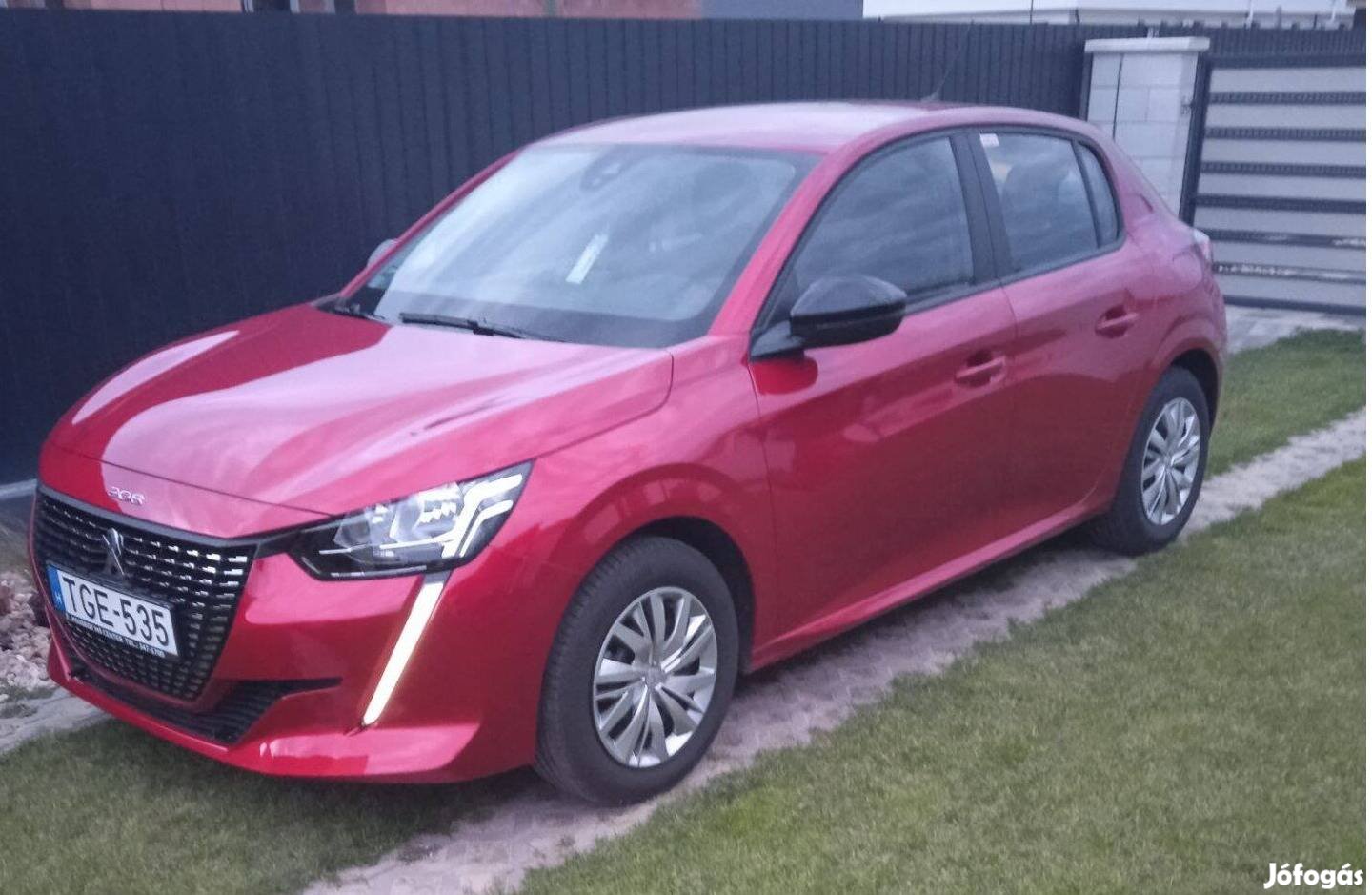 Eladó szalon állapotú Peugeot 208