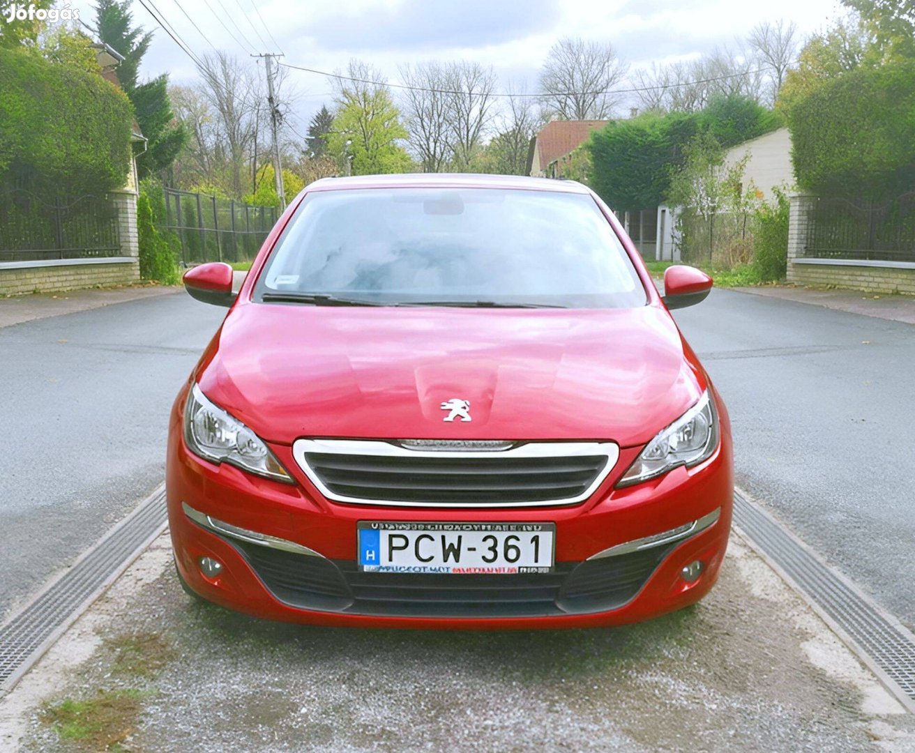 Eladó szalon állapotú Peugeot 308 Puretech 1.2