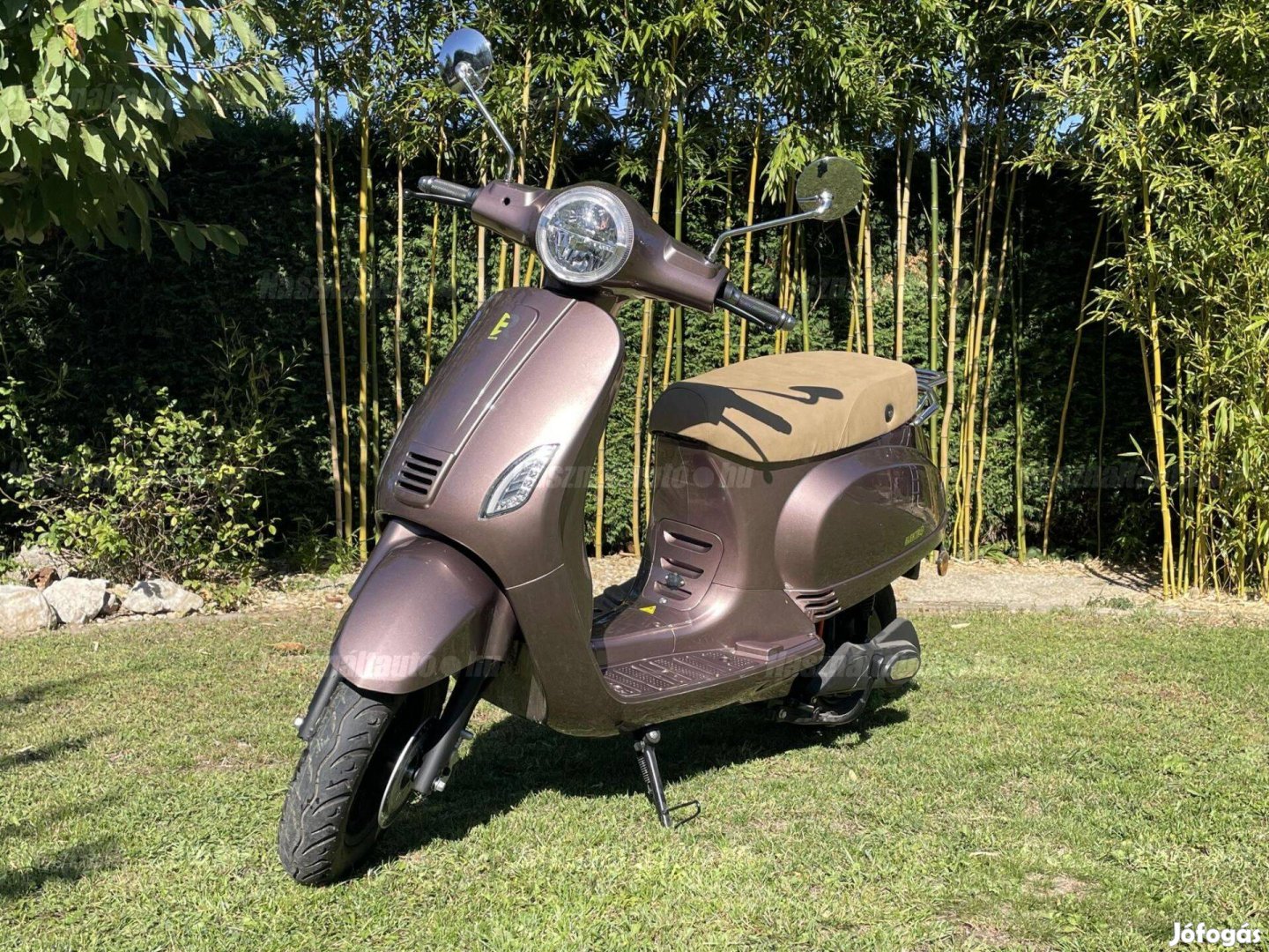 Eladó szalonmotor, gyors és erős, 100%-os akkumulátorral!