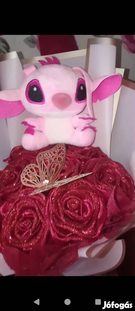 Eladó szatén rózsa csokor?