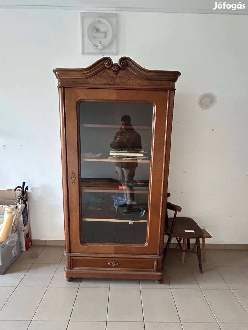 Eladó szekrények együtt vagy külön