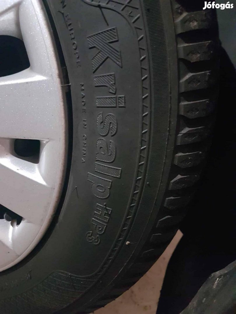Eladó szerelt téli gumi