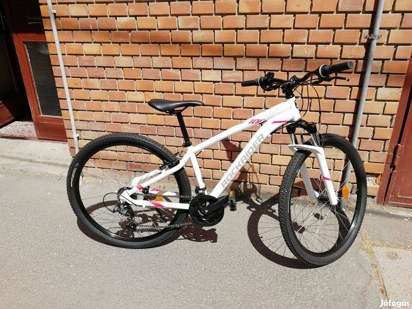 Eladó szinte új Rockrider ST 100 kerékpár fehér (Decathlon)