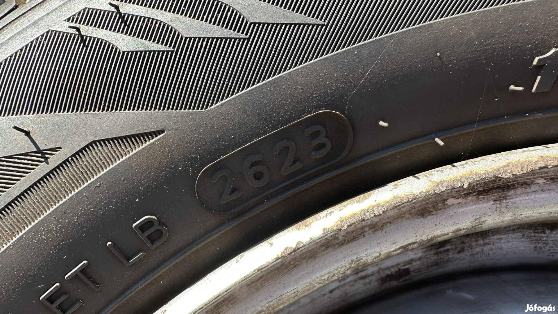 Eladó szinte új téli gumik!