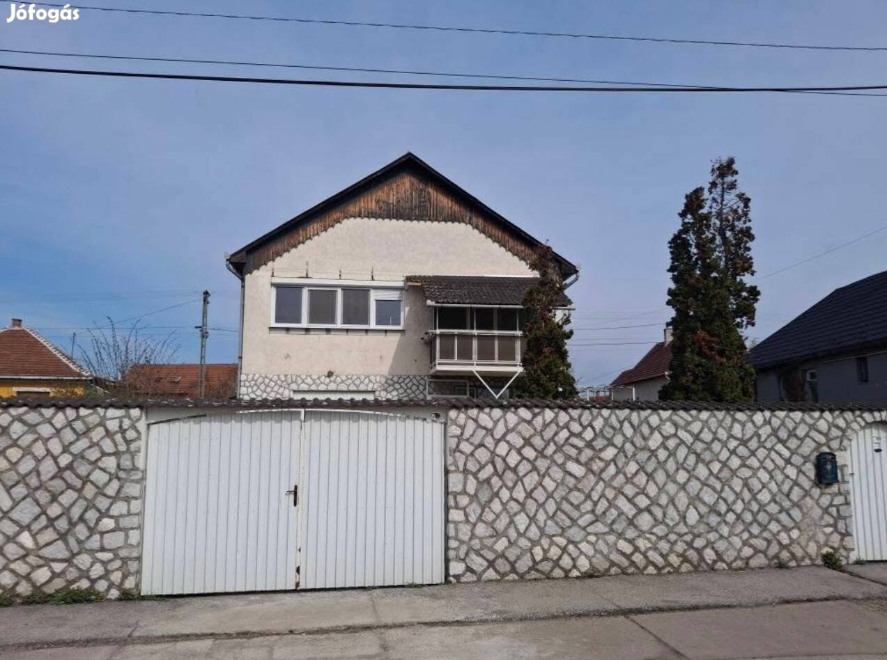 Eladó szintes családi ház Mezőkövesd