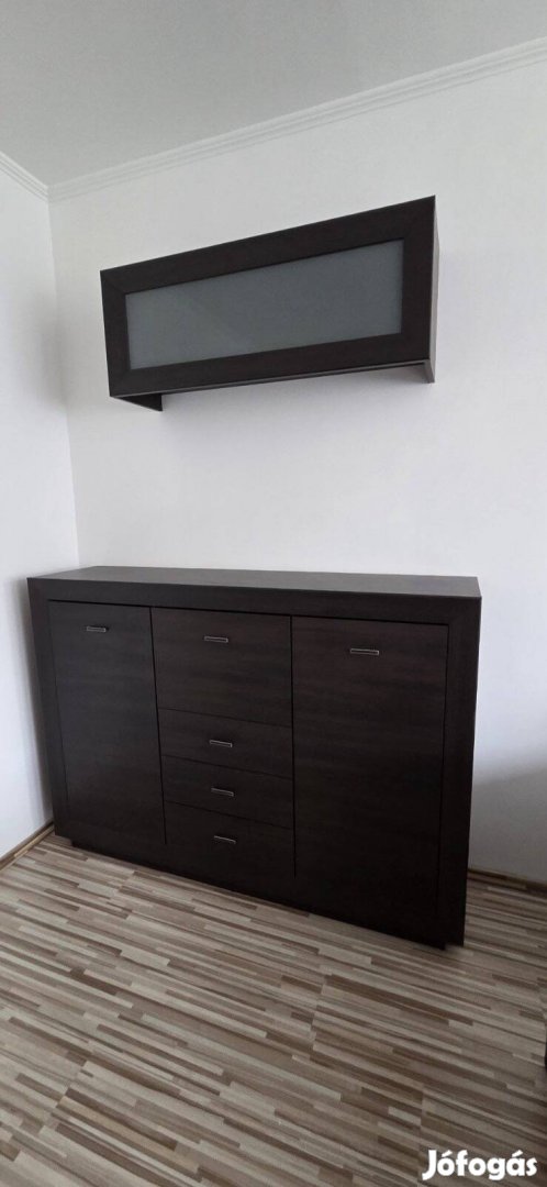 Eladó tálaló és felső polc