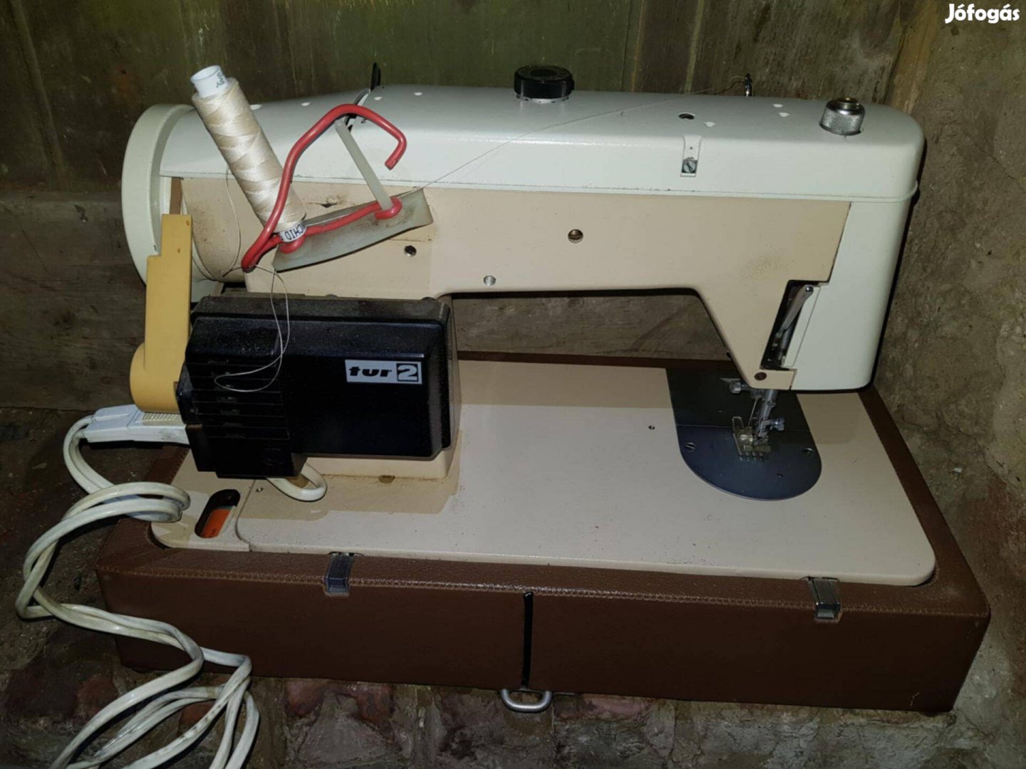 Eladó táska varrógép Predom Lucznik 438