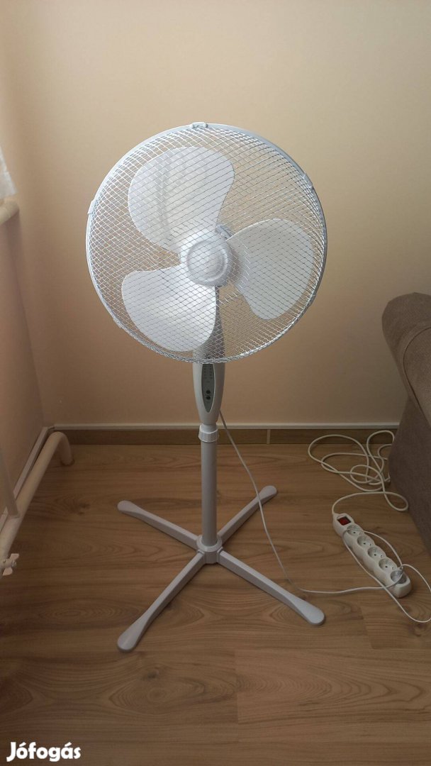 Eladó távirányítós, közel új ventilátorr, oscillálos, timer beállításr