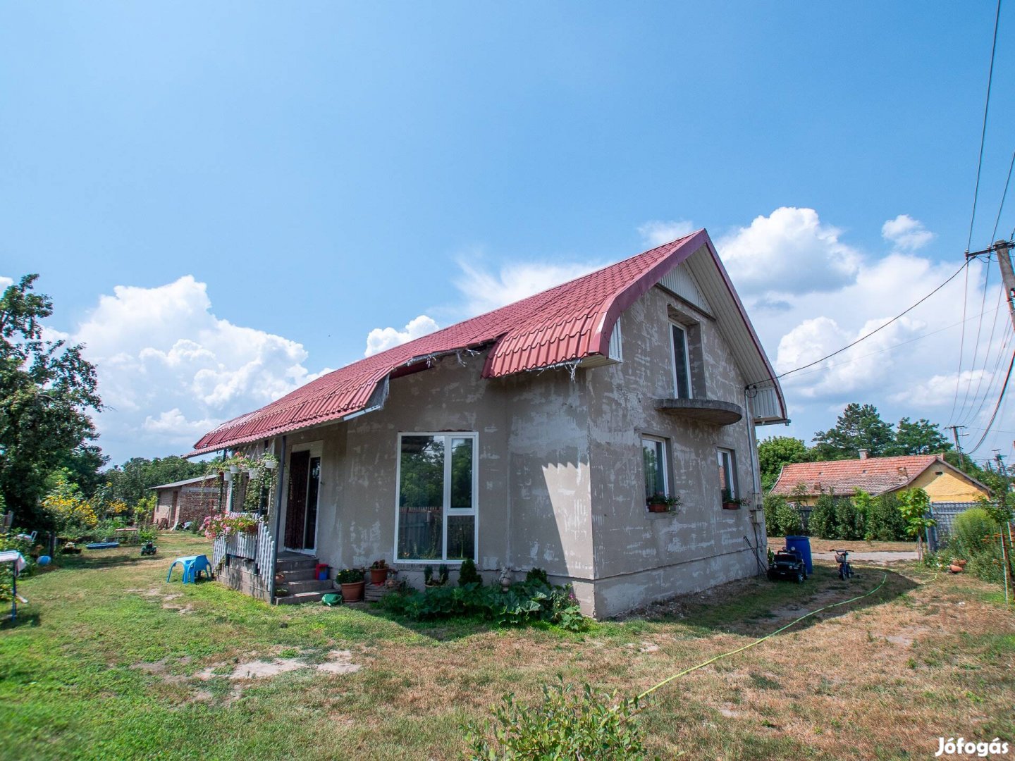 Eladó tégla családi ház Tápiószőlősön