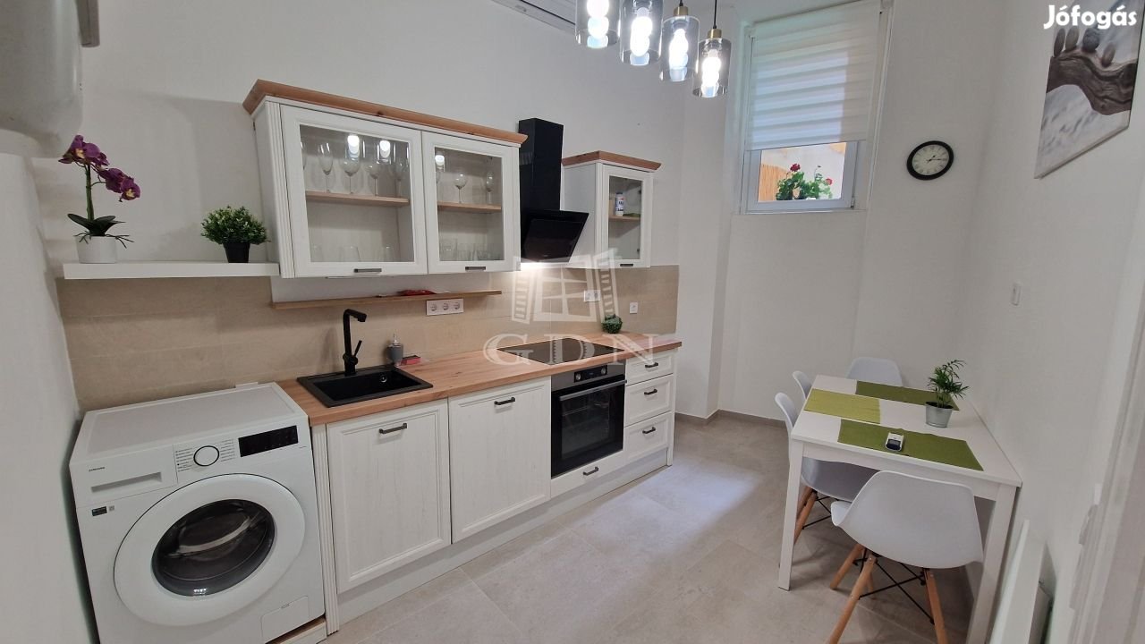 Eladó téglalakás Budapest VIII. kerület, Baross utca