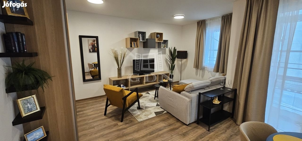 Eladó téglalakás Budapest VIII. kerület, Baross utca