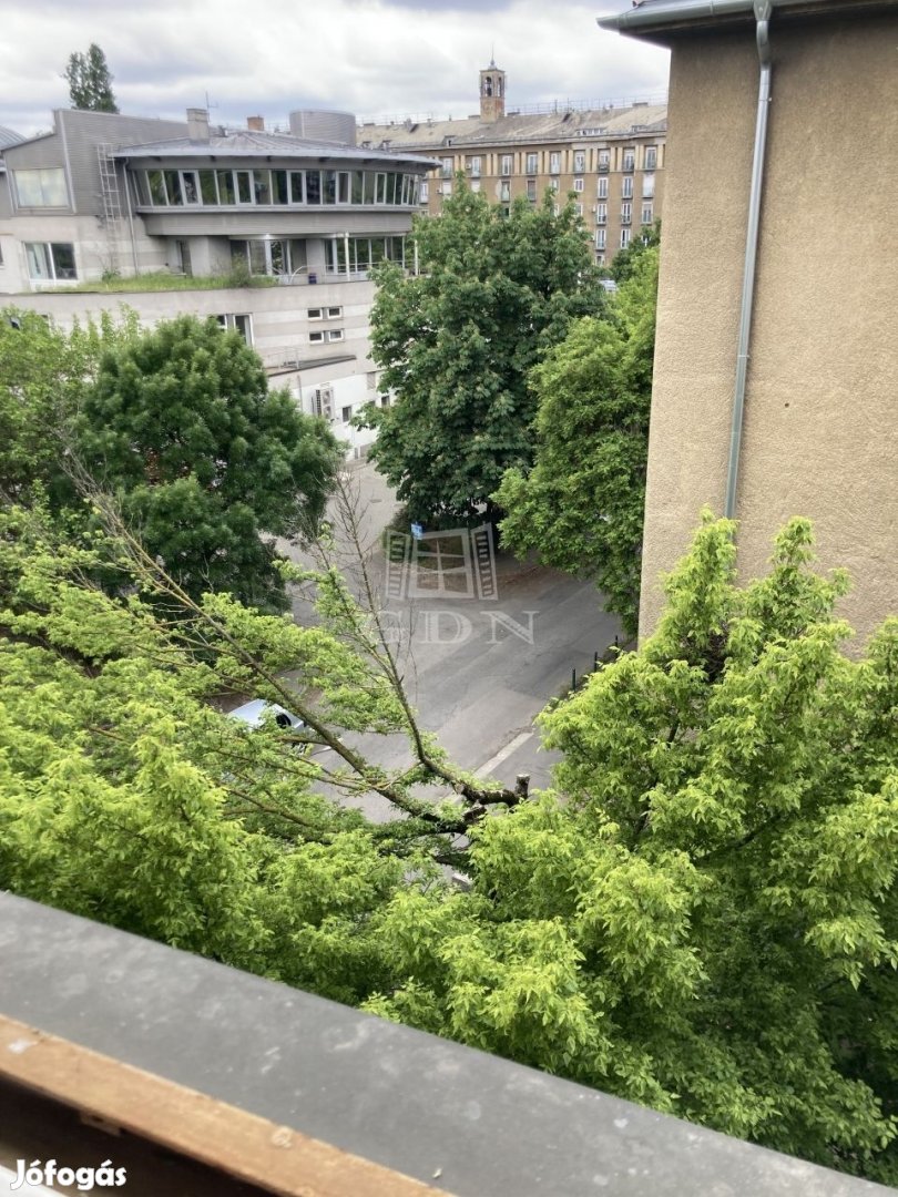 Eladó téglalakás Budapest XIV. kerület, Francia út