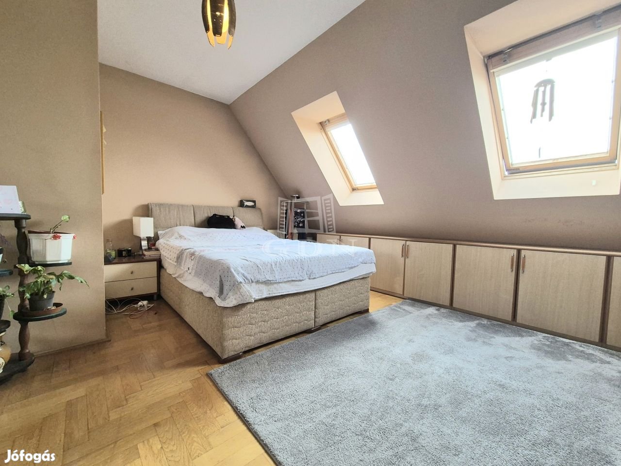Eladó téglalakás Budapest X. kerület, hiánytalan ellátottság mellett