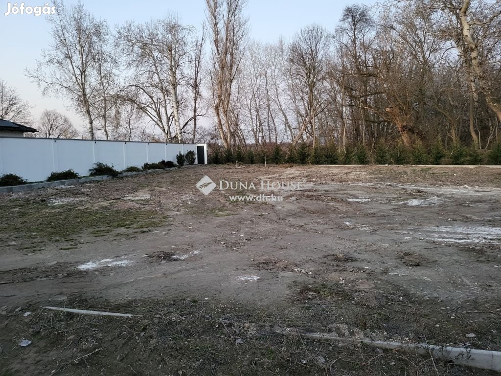 Eladó telek, Alsónémedi