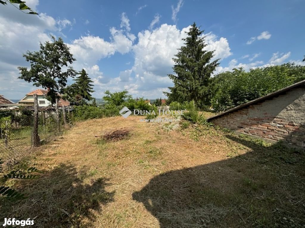 Eladó telek, Mogyoród