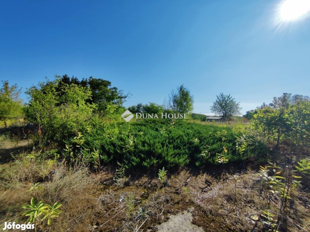 Eladó telek, Tápióbicske