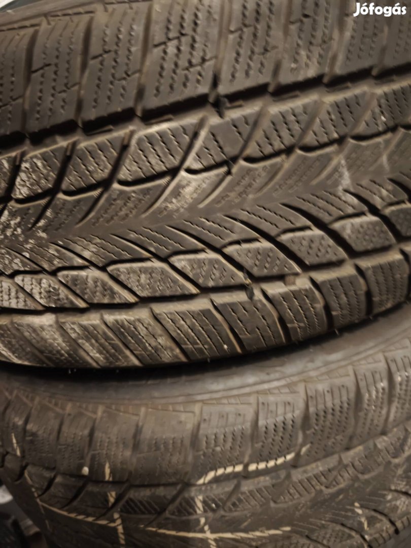 Eladó téli garnitúra 