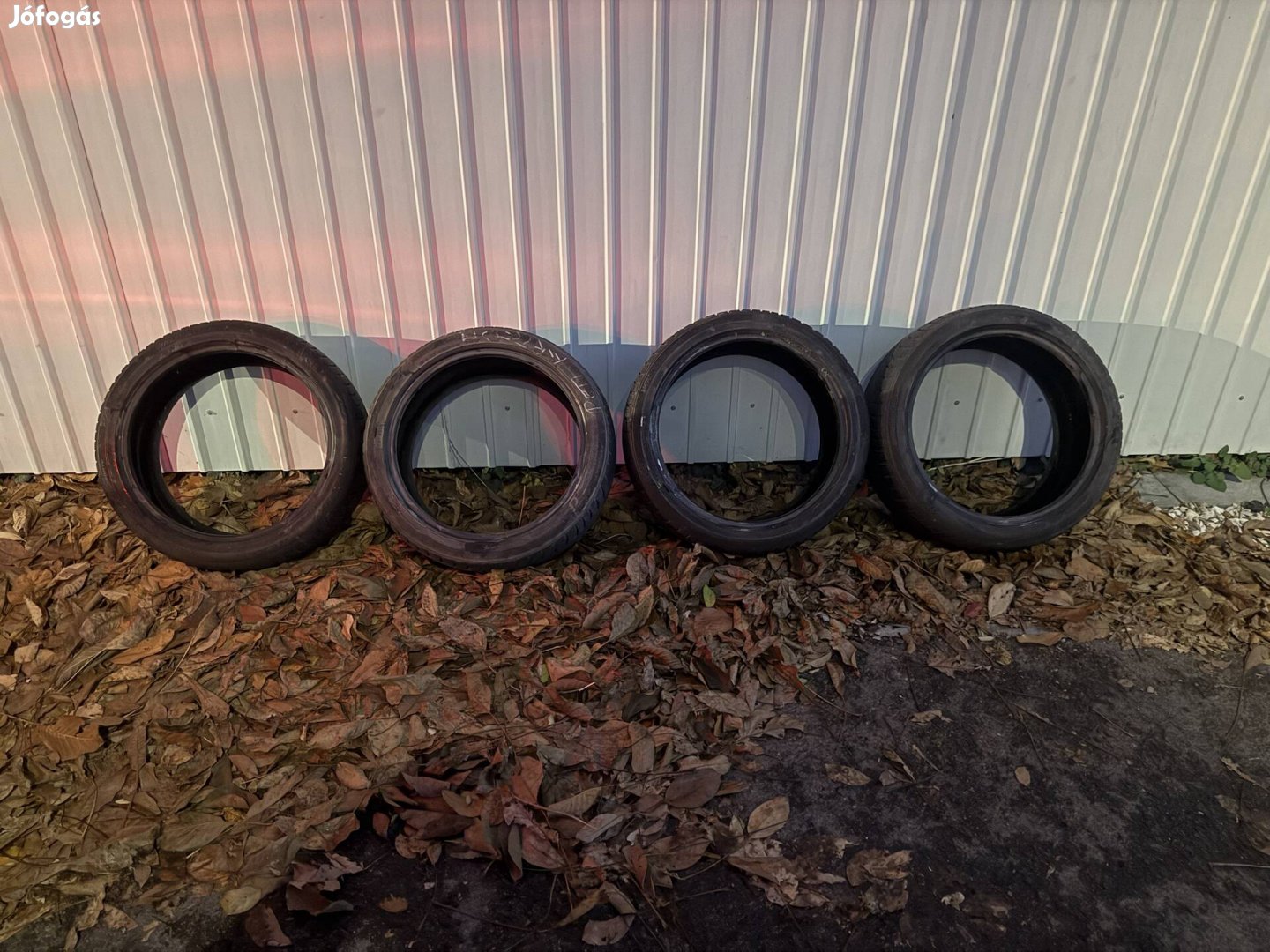 Eladó téli gumi szett
