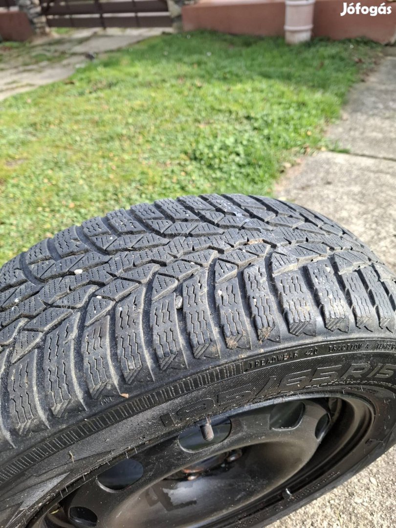 Eladó téligumi felnivel!