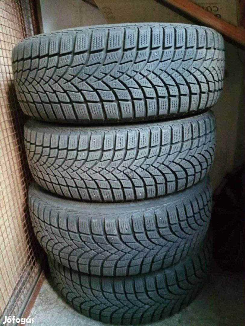 Eladó téligumik (Seatta winter) 205/55R16