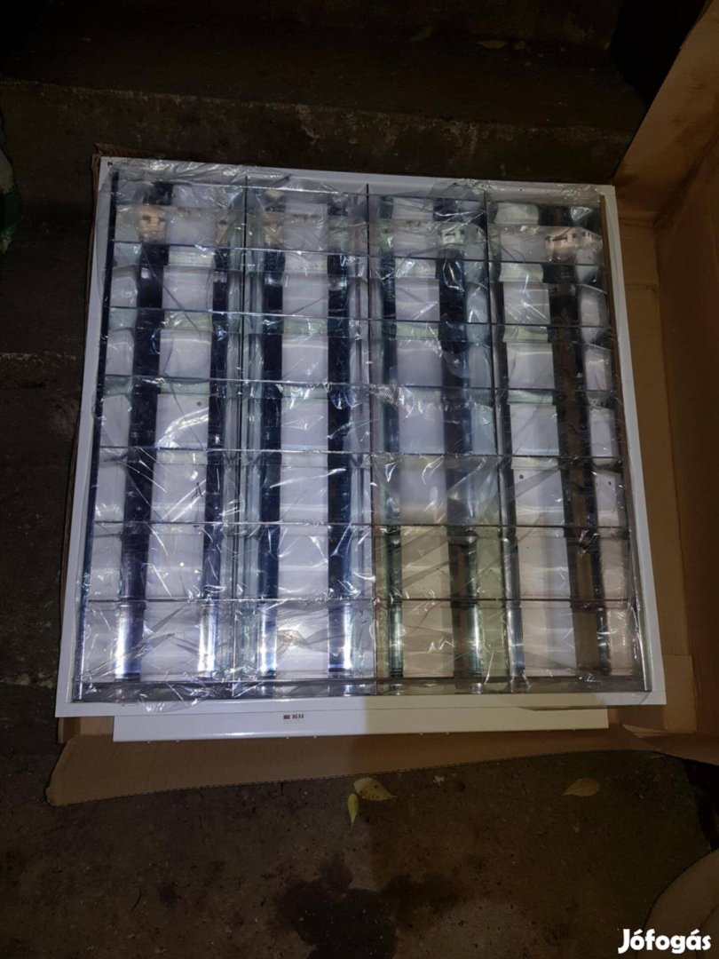 Eladó több db új mennyezeti neon lámpa neonlámpa