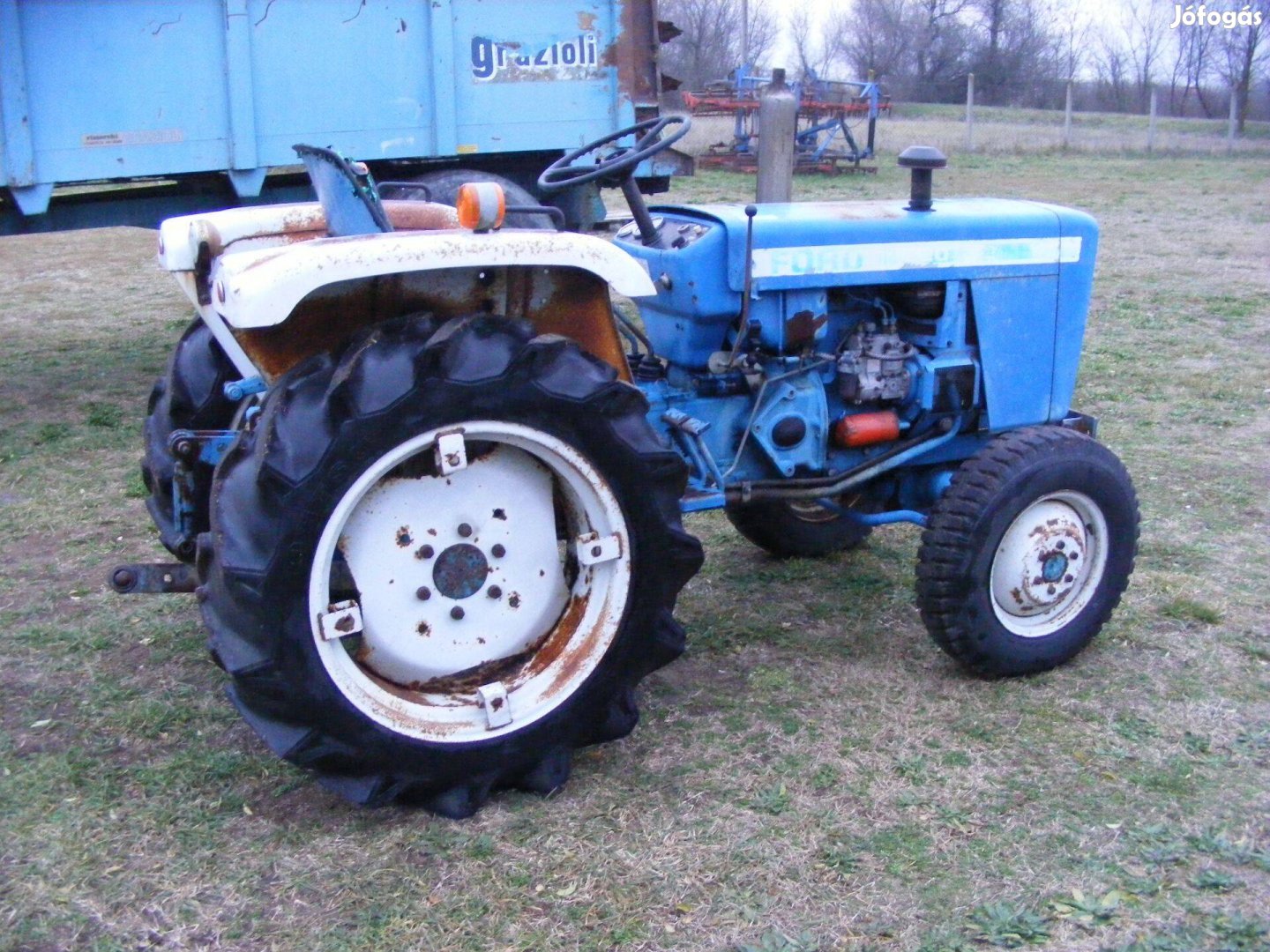 Eladó traktor Ford 1520 4x4 kubota yanmar