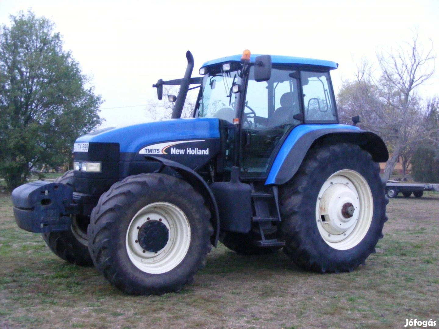 Eladó traktor New Holland TM 175