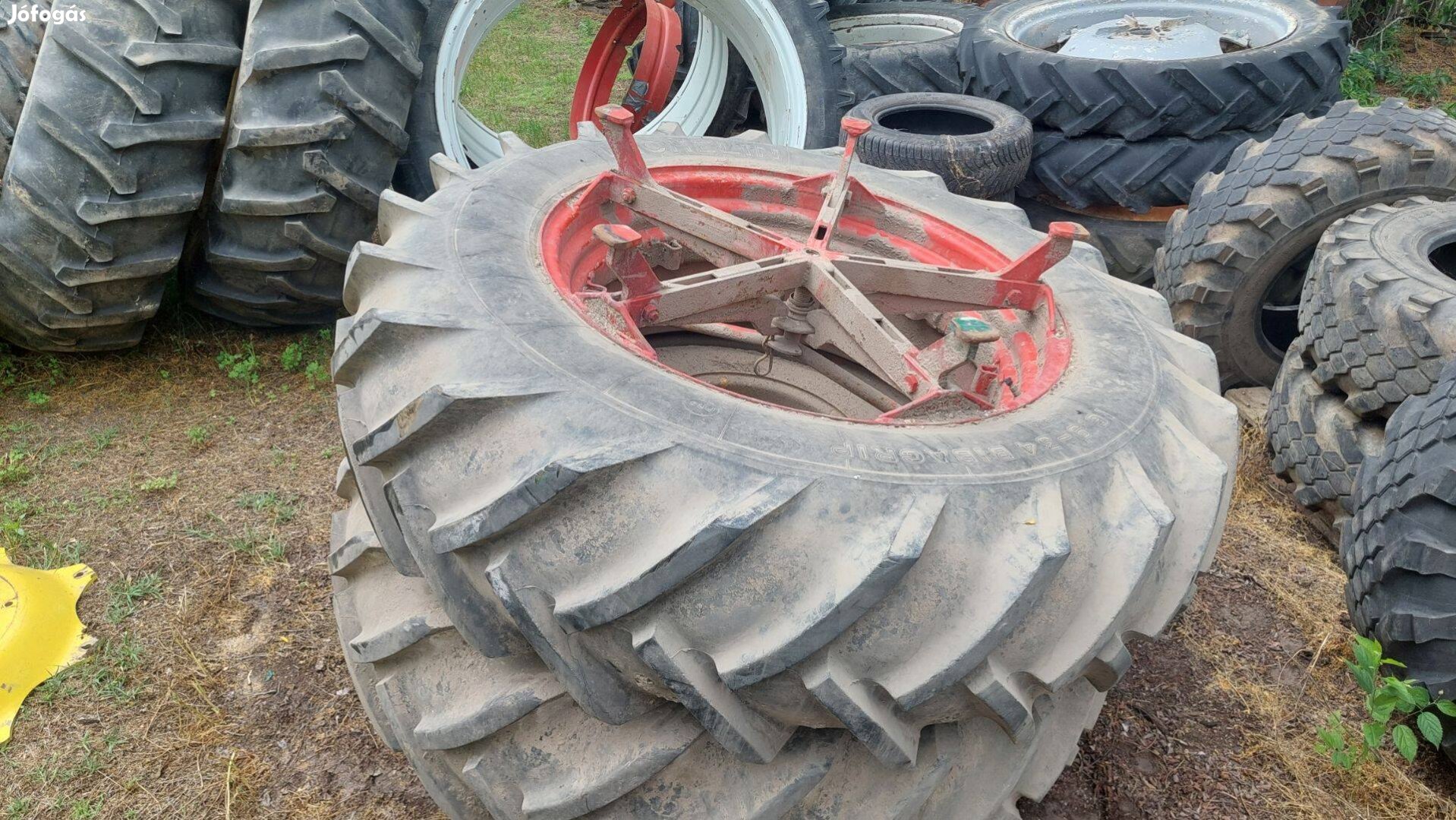 Eladó traktor kerék 16,9R34 Michelin duplakerék