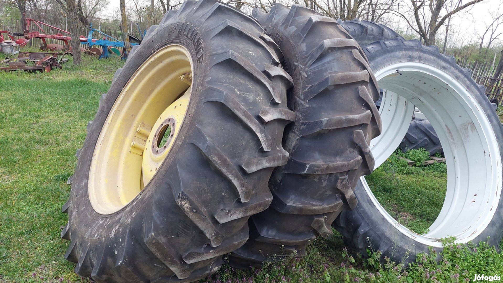 Eladó traktor kerék 480/70R38 John Deere 18,4R38