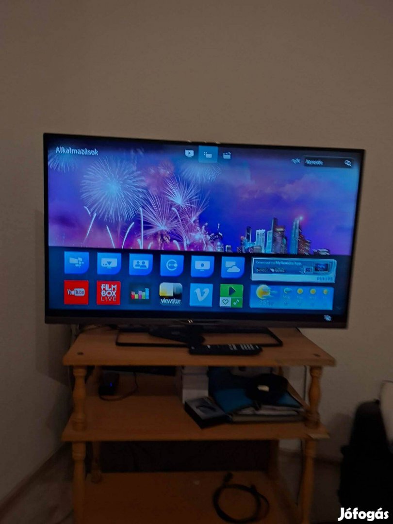 Eladó tv és autós rádio