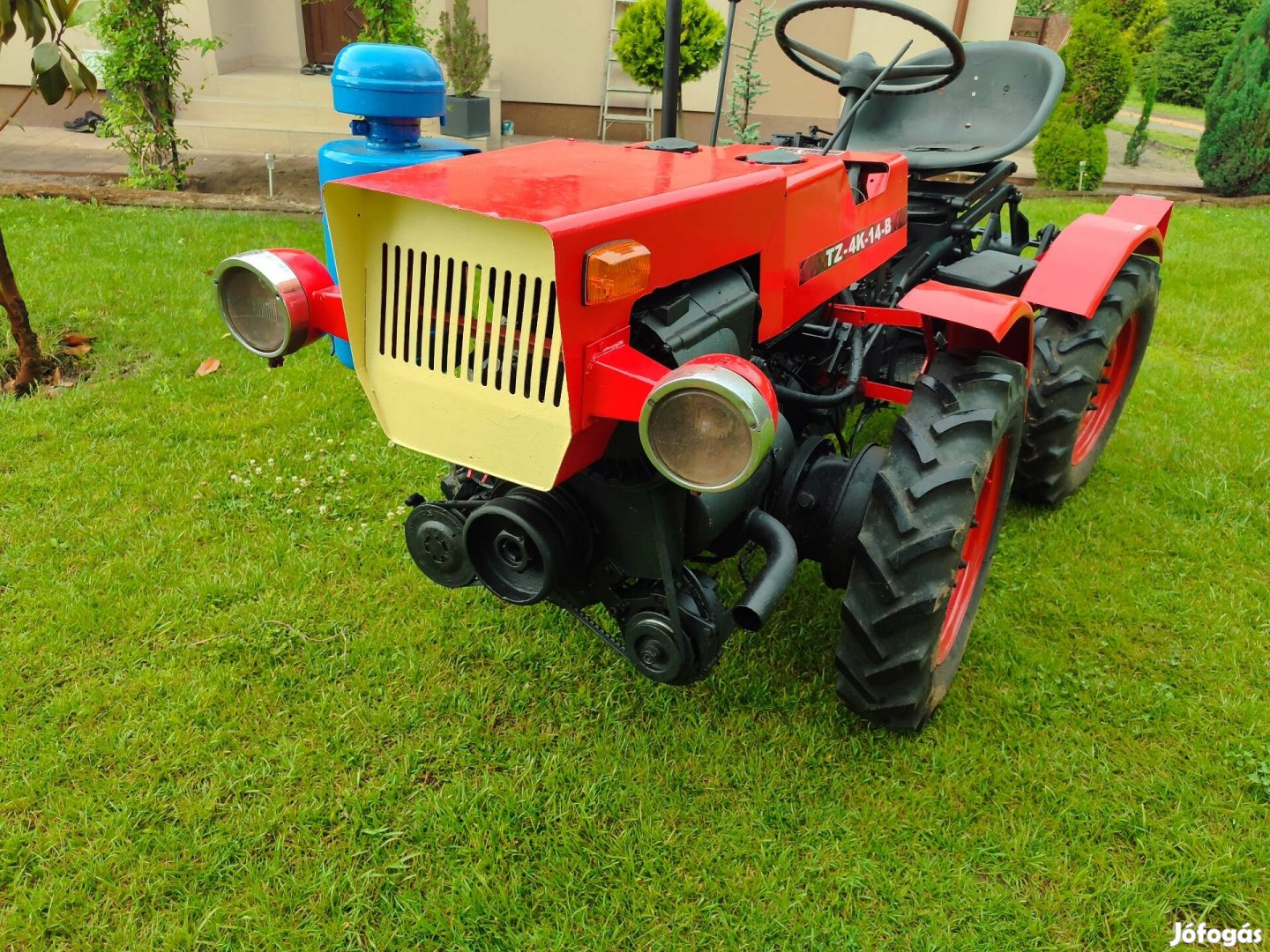 Eladó tz4k kerti traktor 