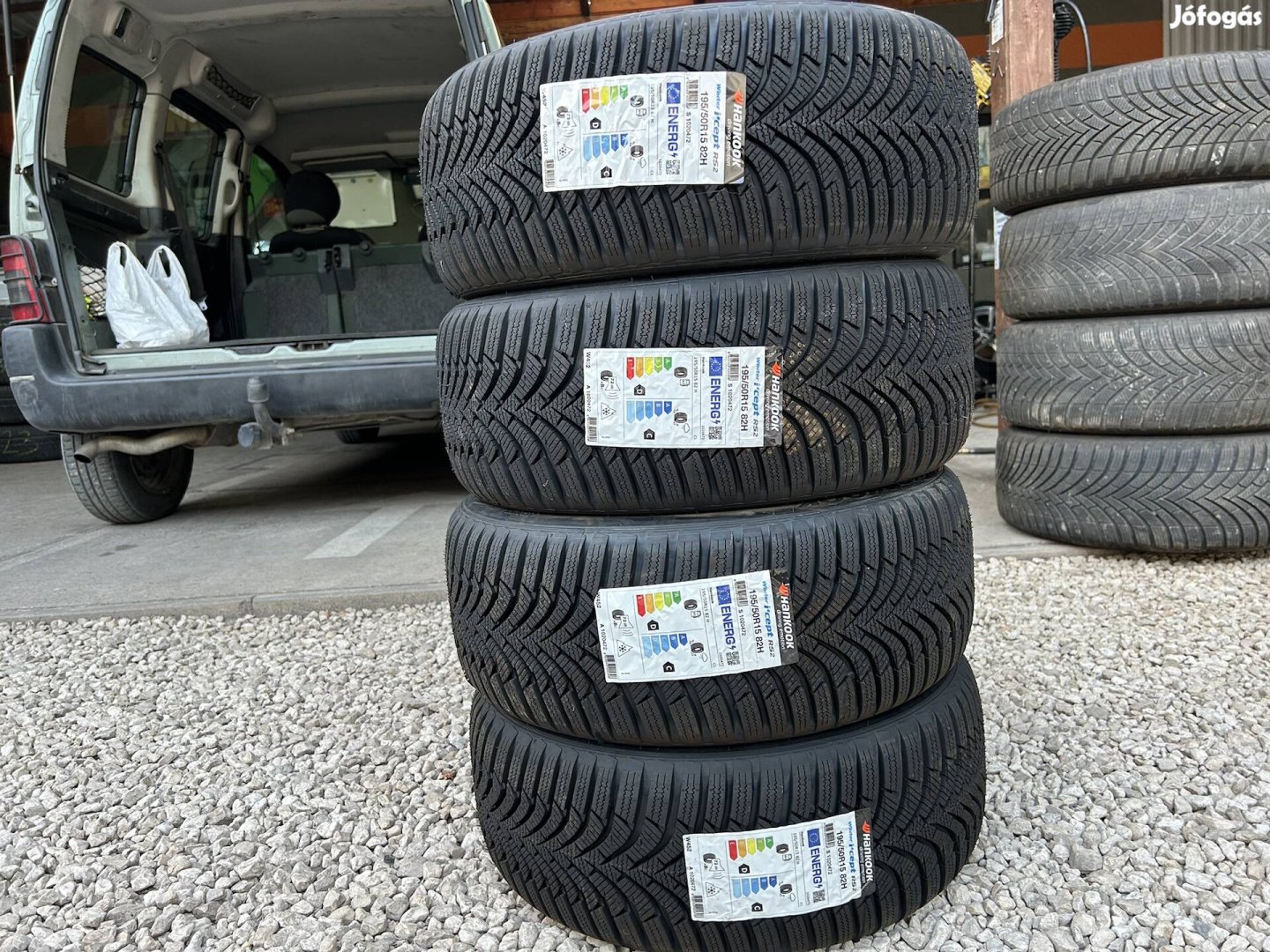 Eladó új 195/50 r15 Hankook téli gumi!