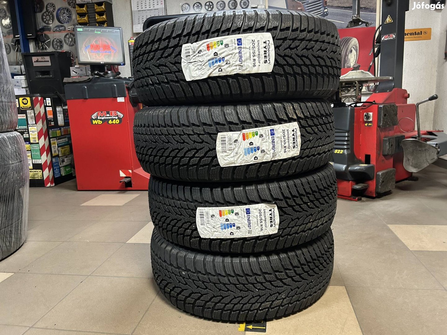 Eladó új 205/55 r16 Nokian téli gumi szett!